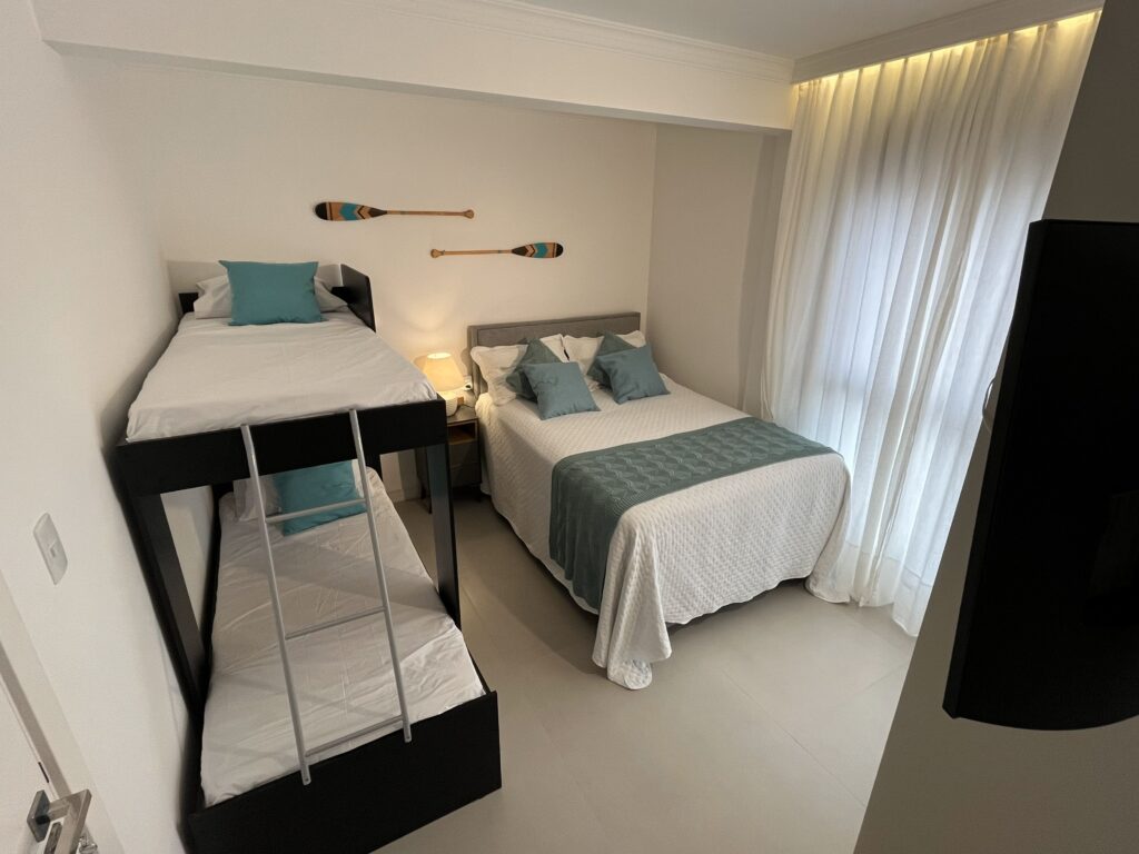 Suíte 3 - Cama e beliche