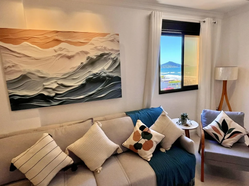 Sala com vista para o mar