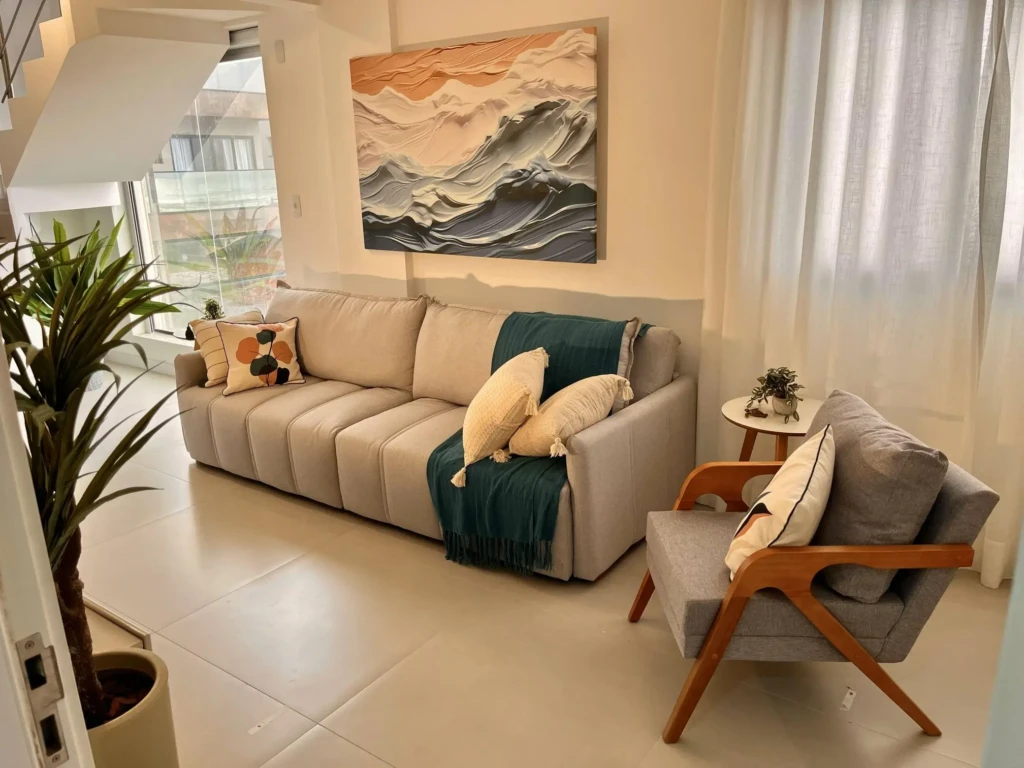 Sala de estar - perspectiva da porta de entrada